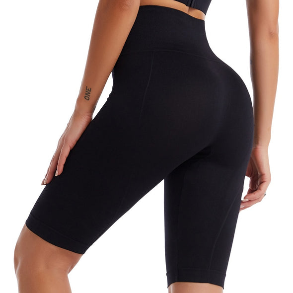 THE SHAPELY Black Workout Capri