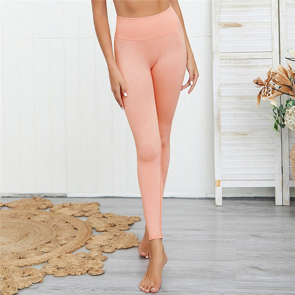 THE RADIANT O Sports Tops / Leggings