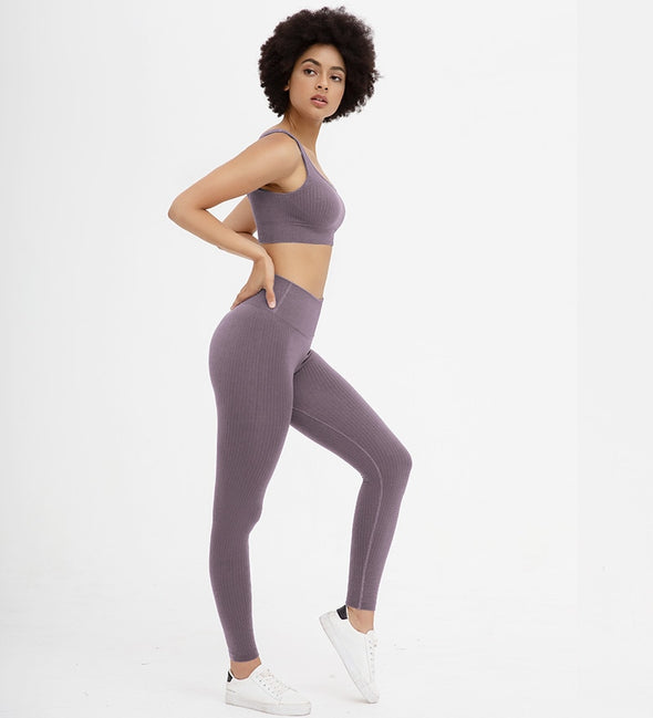 THE RADIANT P Sports Tops / Leggings